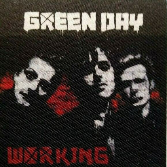 Green Day Backstage Pass Original Punk Rock Music Concert Tour 09 Band Photo Red - Picture 1 of 3